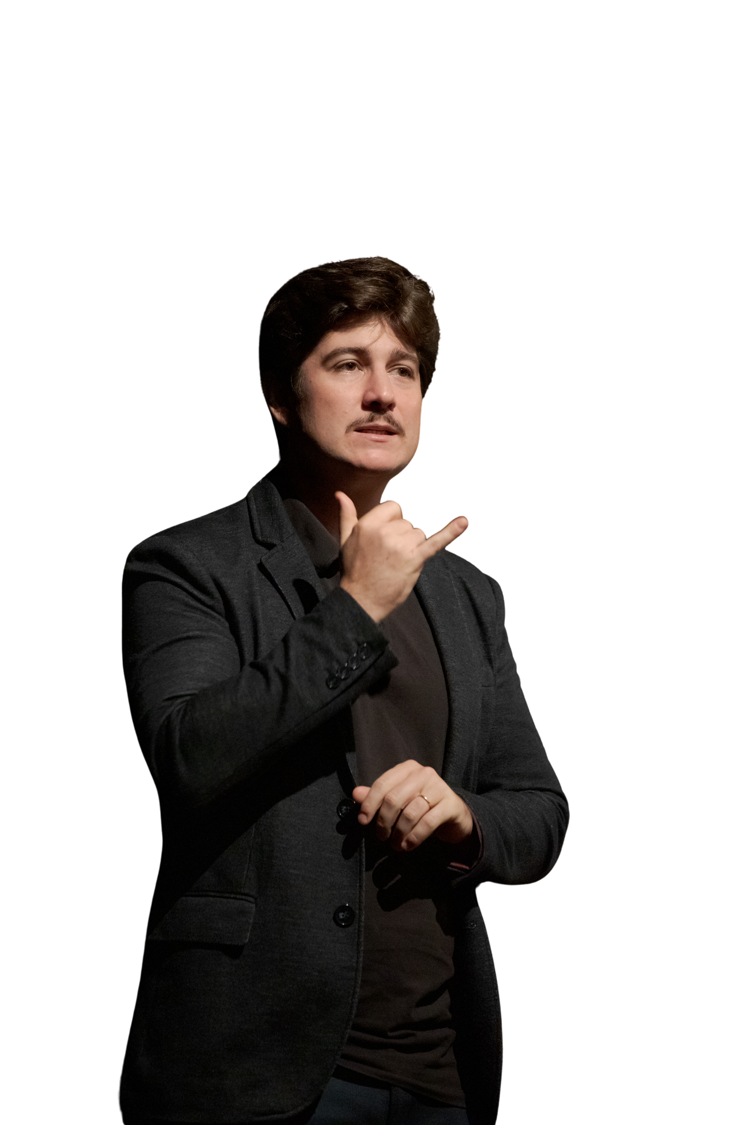 Lucas Grigio da Silva, intérprete de Libras, sinalizando